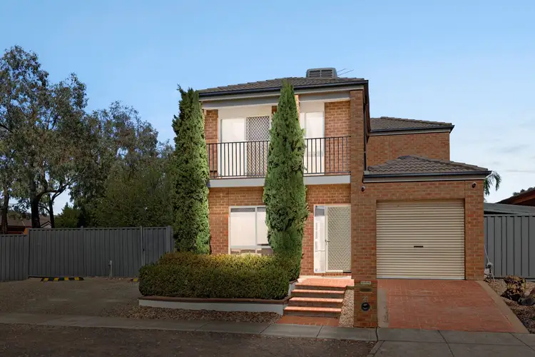 20 Bow Crescent