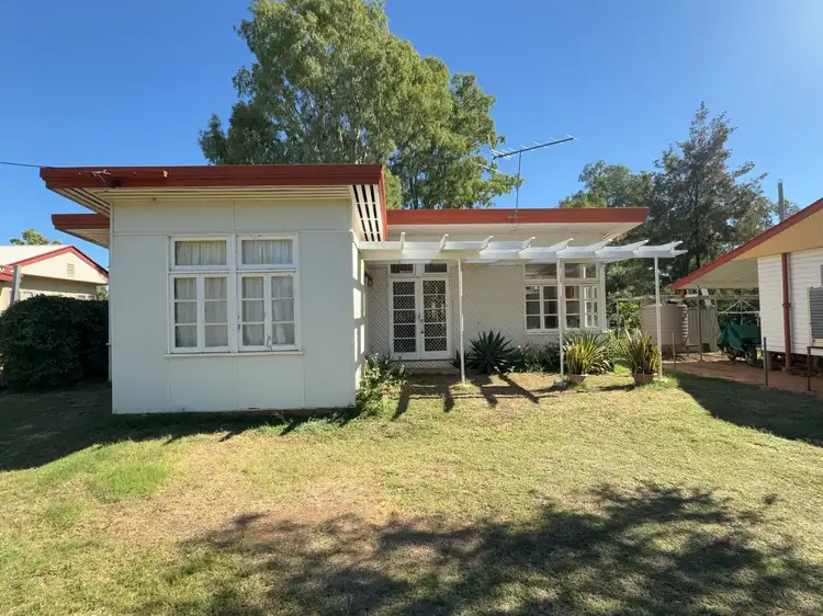 173 Edward Street, Charleville QLD 4470