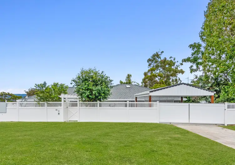 10 Lillian Crescent, Ashmore QLD 4214