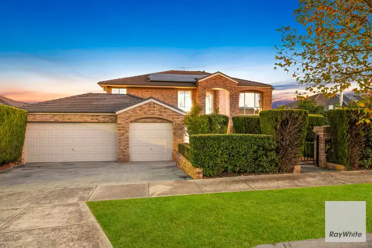 8 Knight Court, Hillside VIC 3037