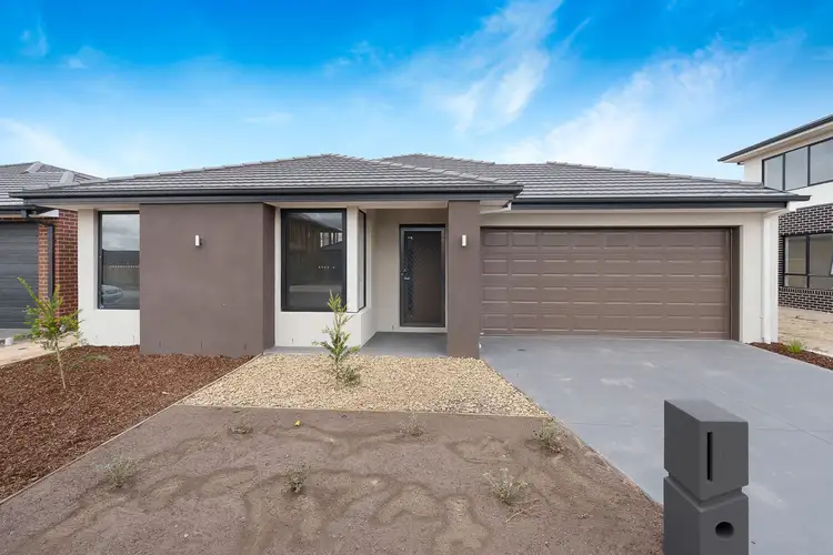 4 Riverly Grove, Officer VIC 3809