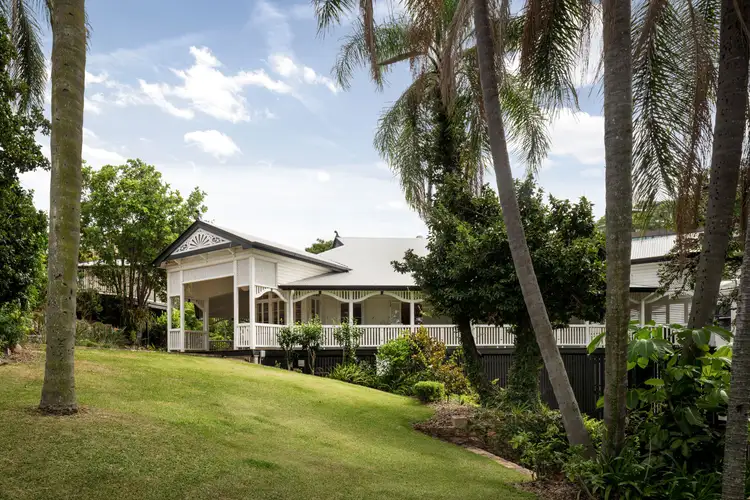 43 Crescent Road, Hamilton QLD 4007
