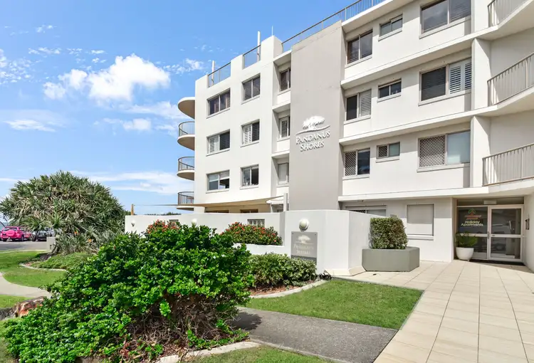 1/1 Esplanade Bulcock Beach, Caloundra QLD 4551