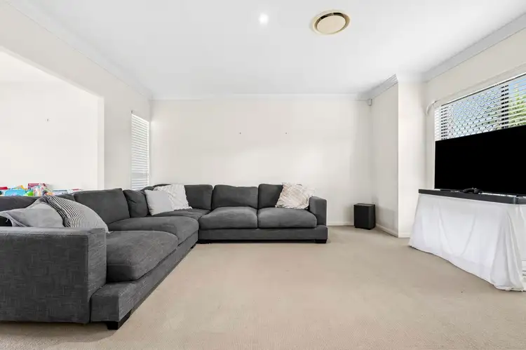 Sixth view of Homely house listing, 1 Viewridge Way, Molendinar QLD 4214