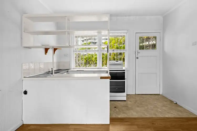 10/24 Thornton Street, Surfers Paradise QLD 4217