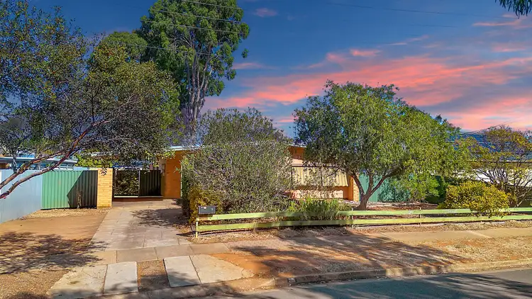 15 Manya Avenue, Brahma Lodge SA 5109