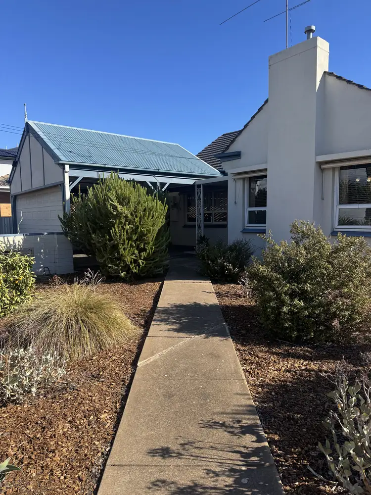 6 Fourth Avenue, Seaton SA 5023