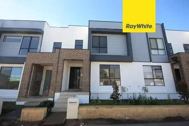 4b Rosemount Drive, Catherine Field NSW 2557