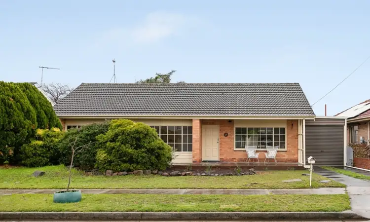 7 Parkwood Grove, Mitchell Park SA 5043