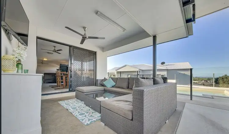 54 Lexington Drive, Lammermoor QLD 4703
