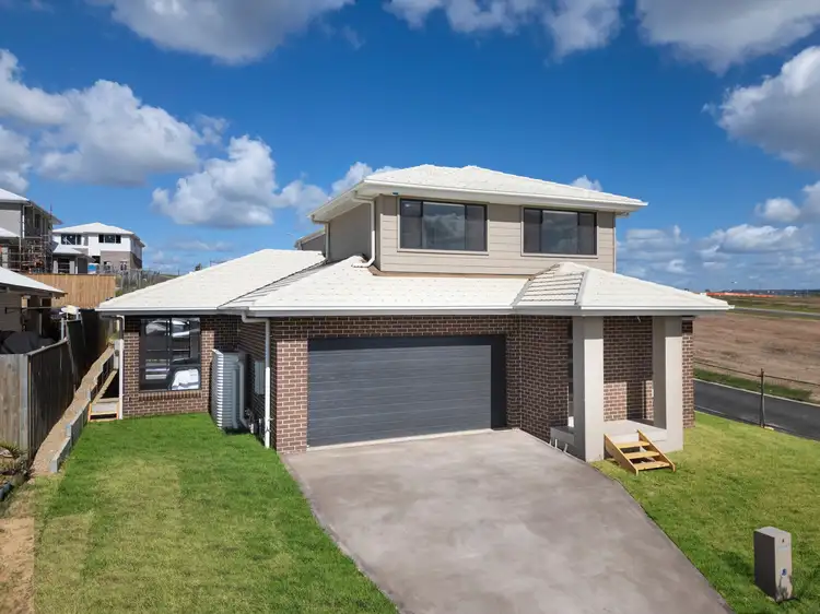4 Doomben Street, Menangle Park NSW 2563