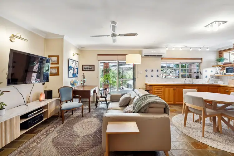 20 Wooloomooloo Road, Greenmount WA 6056