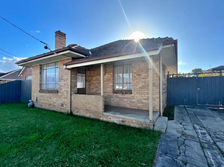 67 Marchant Avenue