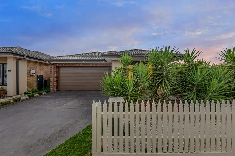 4 Griffin Street, Pakenham VIC 3810