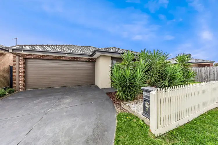 Second view of Homely house listing, 4 Griffin Street, Pakenham VIC 3810