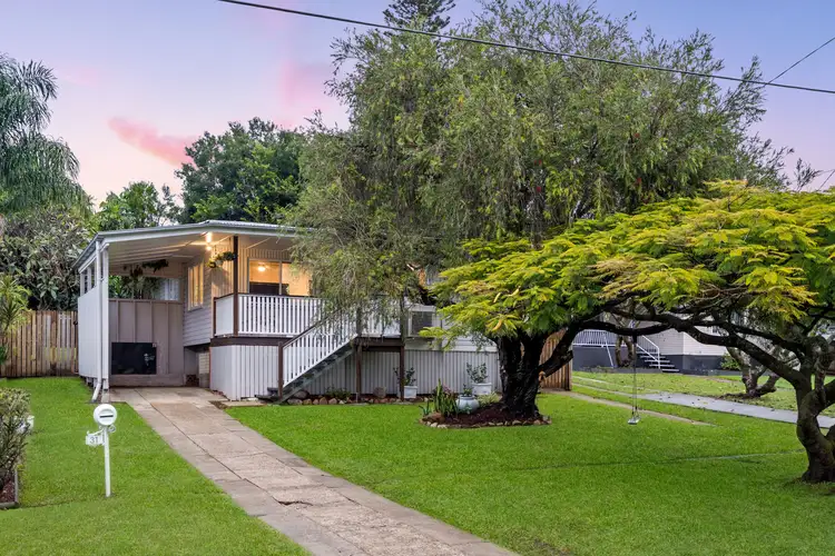 31 Lawson Street, Oxley QLD 4075