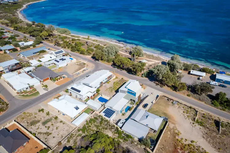 69 Whitehill Road, Drummond Cove WA 6532