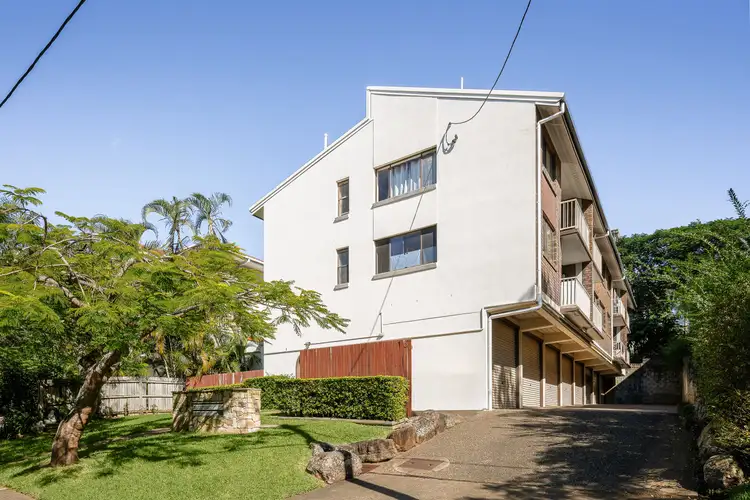 8/67 Warren Street, St Lucia QLD 4067