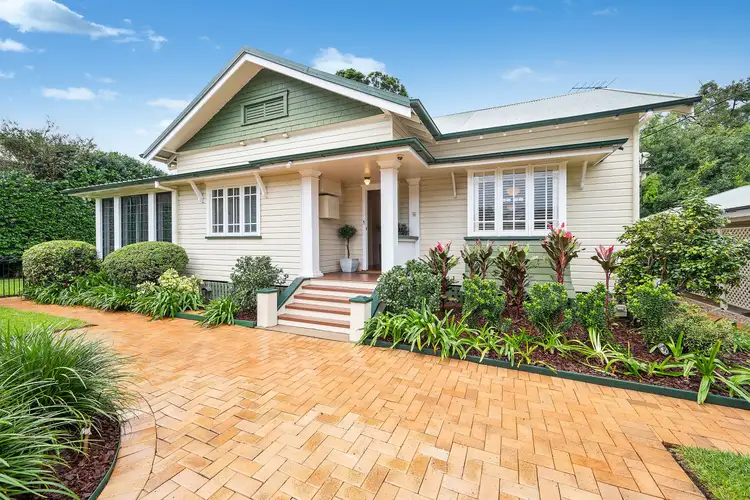 28 Dewar Terrace, Sherwood QLD 4075
