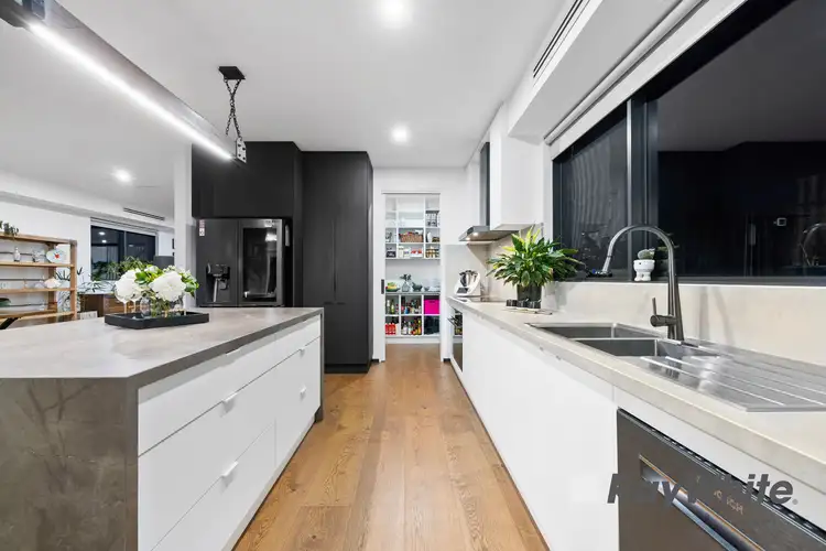 Fifth view of Homely house listing, 4 McKillop Place, Endeavour Hills VIC 3802