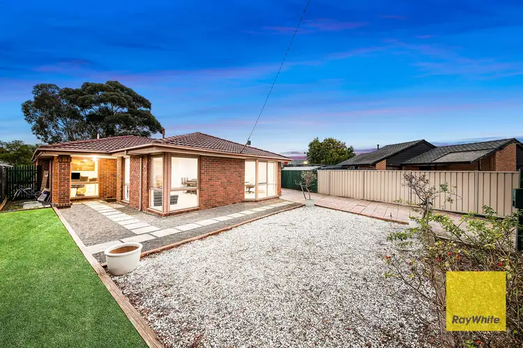 17 Kathleen Crescent, Hoppers Crossing VIC 3029