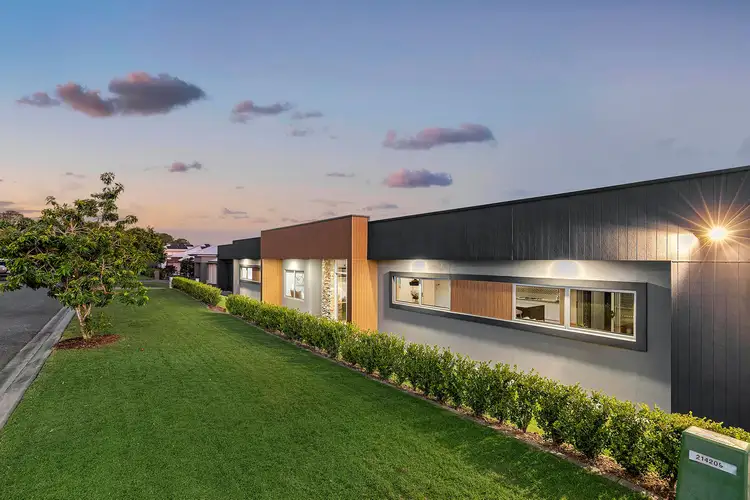 38 Stirling Street, Bridgeman Downs QLD 4035