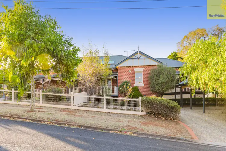 8 Margaret Drive, Bacchus Marsh VIC 3340