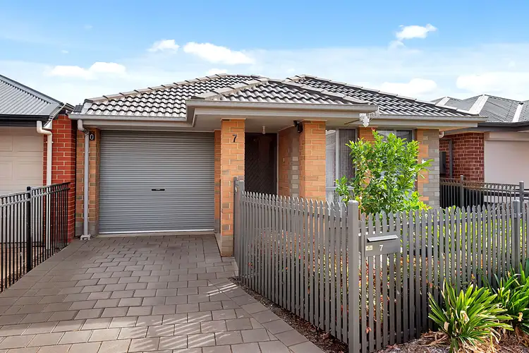 7 Dawson Lane