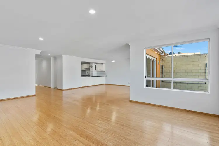 6/253 Ocean Keys Boulevard, Clarkson WA 6030