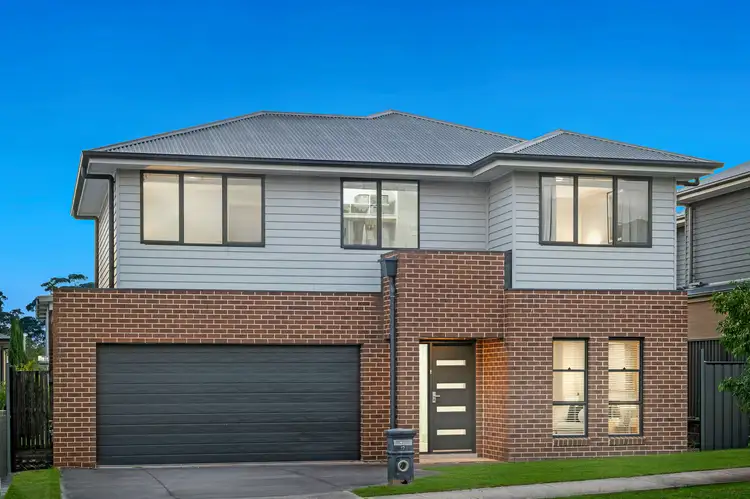 12 Treweek Avenue
