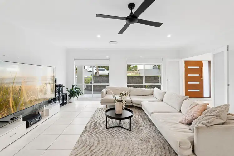 Second view of Homely house listing, 10 Summit Ridge, North Richmond NSW 2754