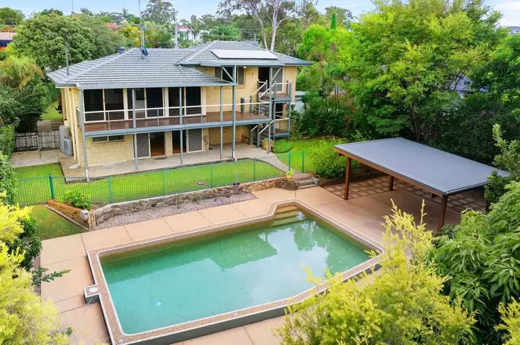 23 Tambourah Drive, Benowa QLD 4217