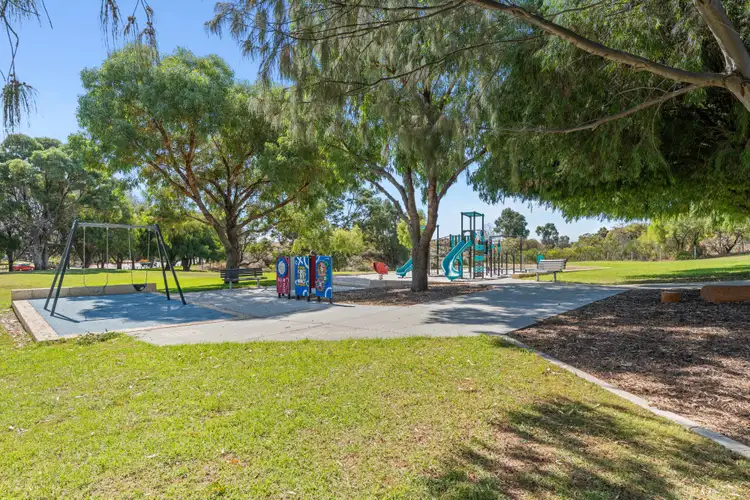 Sixth view of Homely house listing, 8 Kallaroo Place, Kallaroo WA 6025