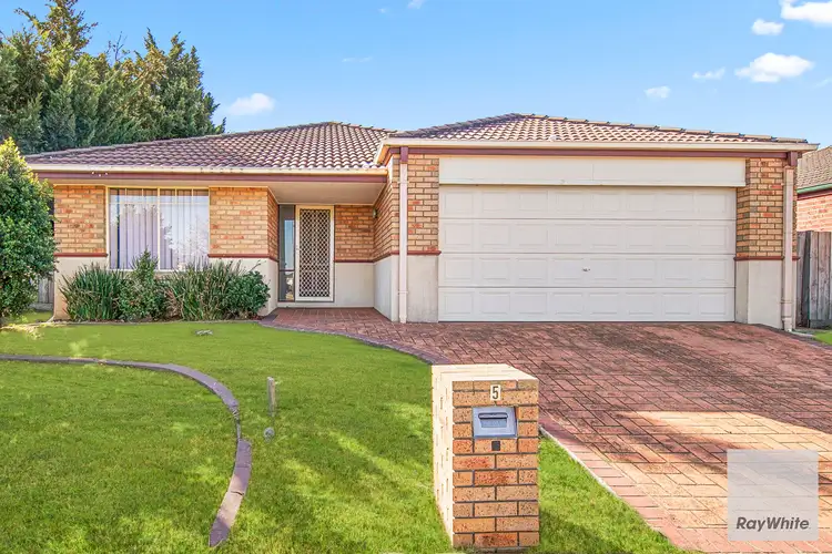 5 Mahlan Close, Hillside VIC 3037