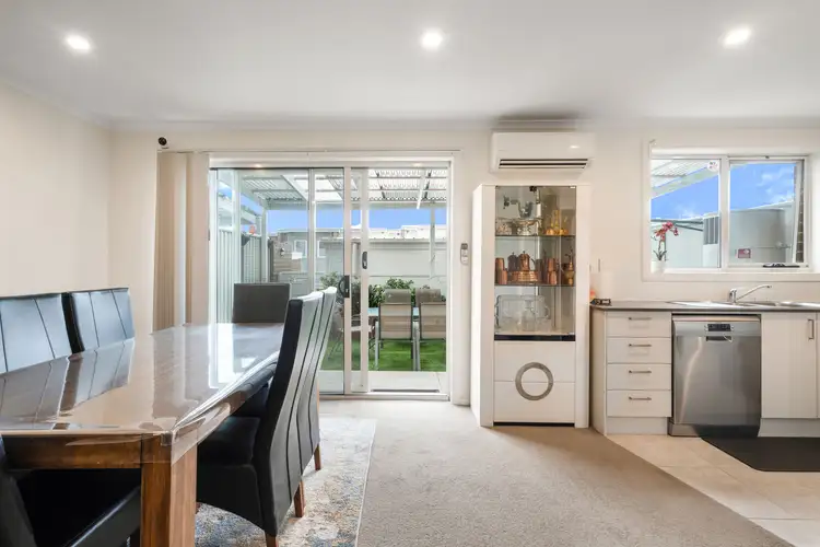 60/20 Gifford Street, Coombs ACT 2611