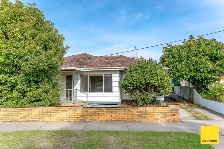 11 Kinross Street, Long Gully VIC 3550