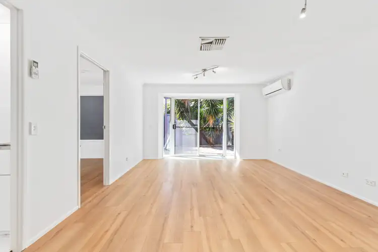 Third view of Homely unit listing, 8/29 Esmond Street, Emerald QLD 4720