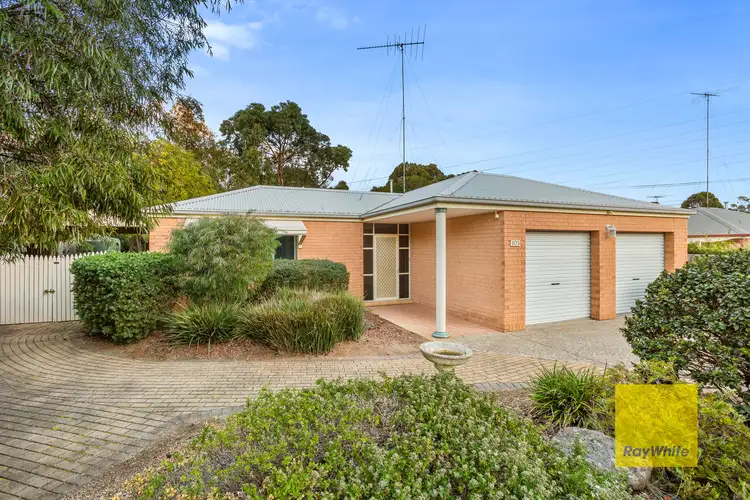105 Glastonbury Drive, Highton VIC 3216