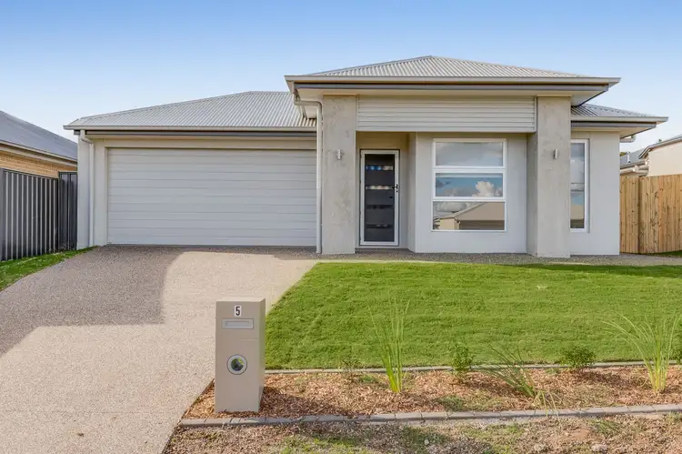 5 Wattle Grove, Harristown QLD 4350