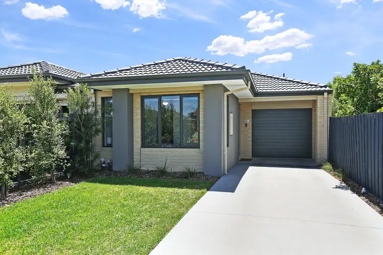 27B Pettitt Crescent, Norlane VIC 3214