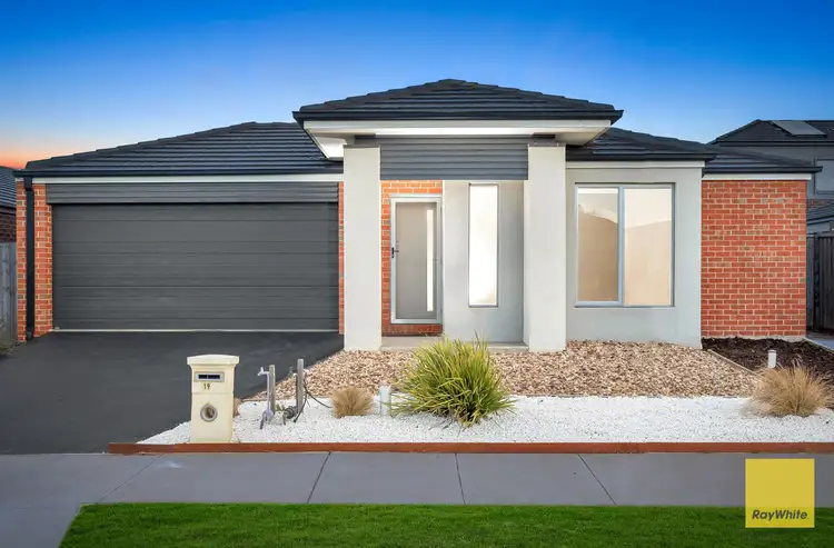 19 Crilly Street, Tarneit VIC 3029