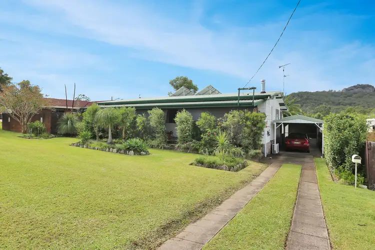 8 Prince Street, Bulahdelah NSW 2423