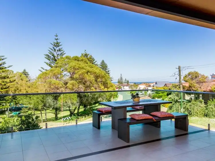 Second view of Homely house listing, 17 Padbury Circle, Sorrento WA 6020