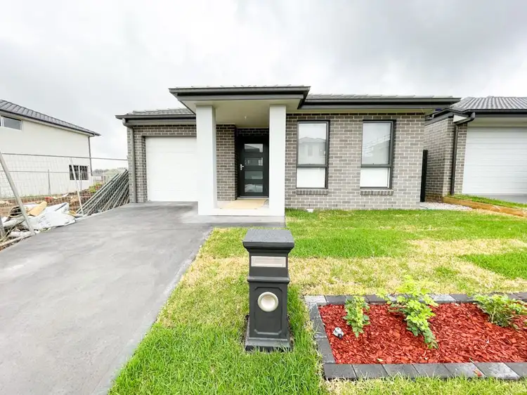 25 Cabbage Gum Avenue, Denham Court NSW 2565