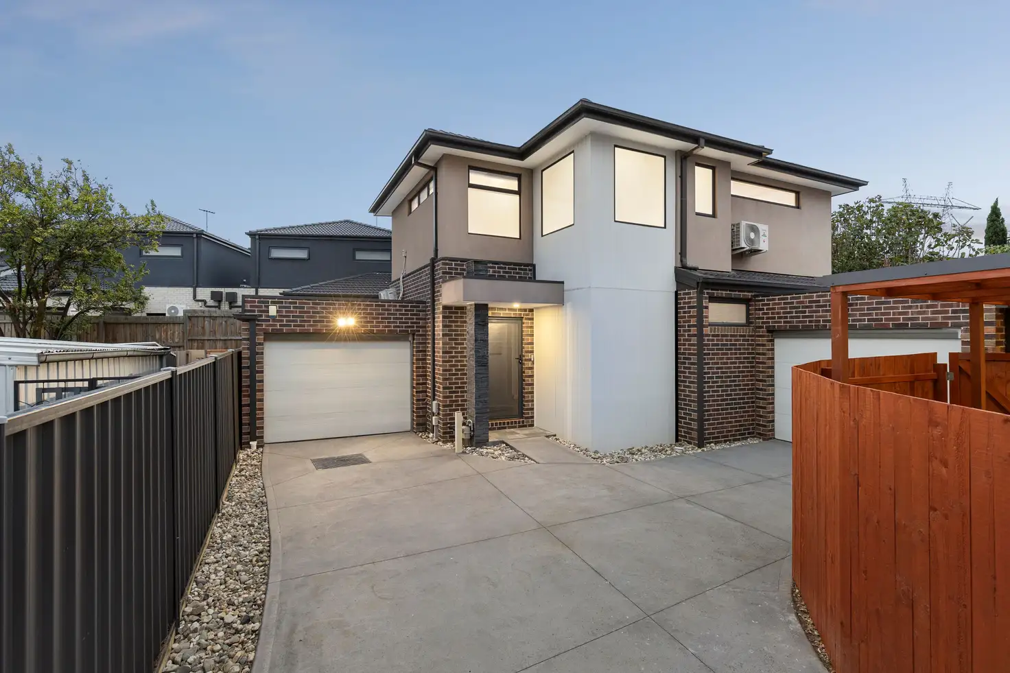 Main view of Homely house listing, 2/19 Kelvin Grove, South Morang VIC 3752