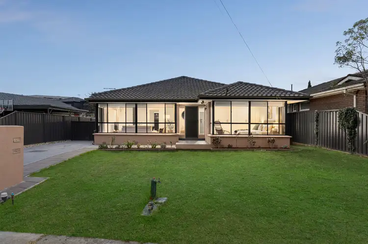 Main view of Homely house listing, 1/19 Kelvin Grove, South Morang VIC 3752