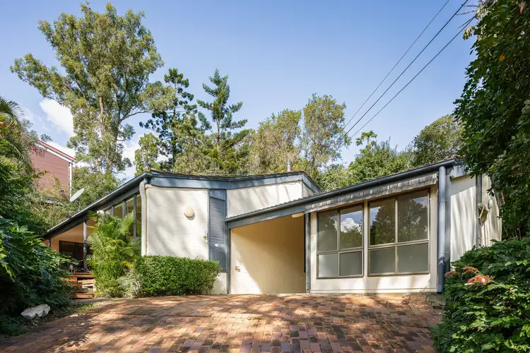 17 Cadiz Street, Indooroopilly QLD 4068