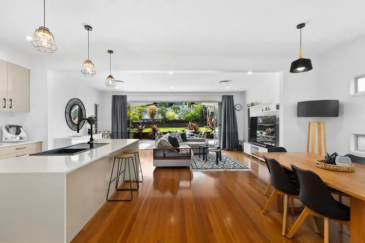 84 Shaftesbury Street, Tarragindi QLD 4121