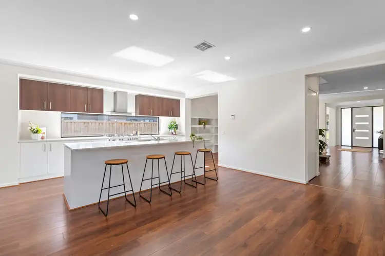 Fifth view of Homely house listing, 12 Allunga Way, Werribee VIC 3030