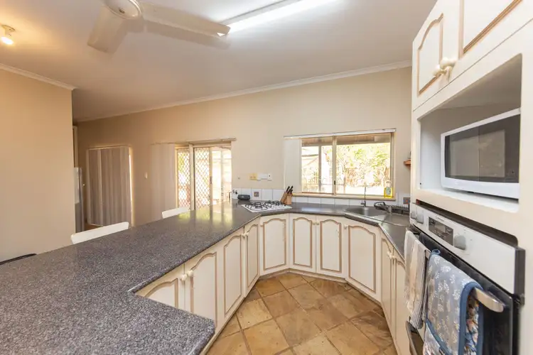 18 Bruce Way, Point Samson WA 6720